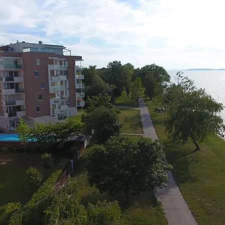 Viktoria Beach Apartman Gold 1. Siofok Exterior photo